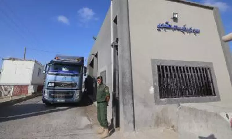 Israel reopens Gaza crossing after two weeks of closure