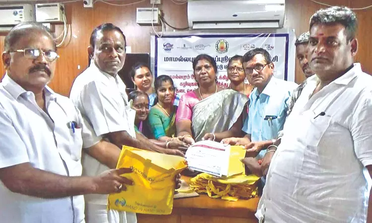 Mahabs traders told to use recyclables, shun plastics Mahabs traders told to use recyclables, shun plastics