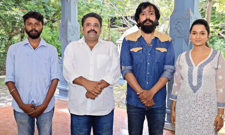 Seenu Ramasamy all set to don the greasepaint Seenu Ramasamy all set to don the greasepaint