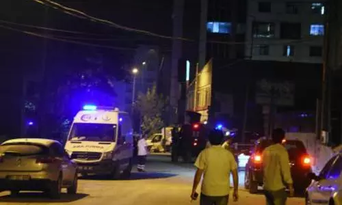 Turkey: Two officers injured in blast near parliament