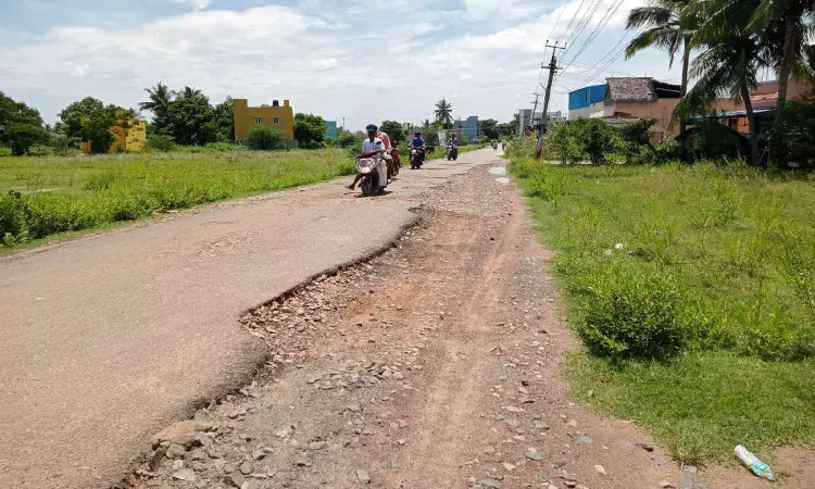 Kakkalur residents seek repair to damaged road, proper lights Kakkalur residents seek repair to damaged road, proper lights