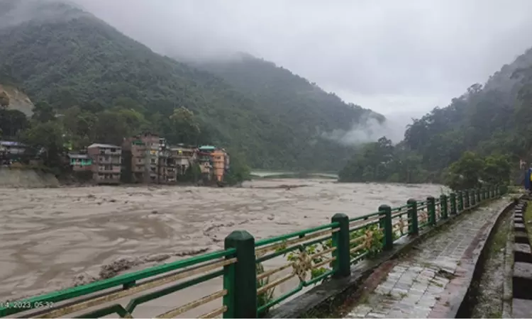 23 soldiers reportedly missing after cloud burst in Sikkim 23 soldiers reportedly missing after cloud burst in Sikkim