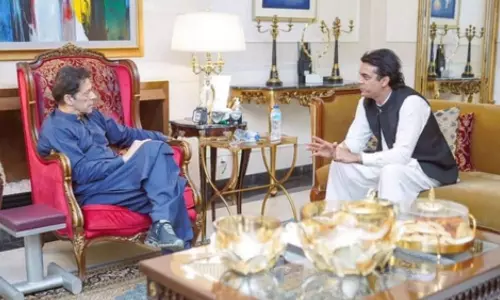 Imran Khans close aide turns approver in May 9 riots case