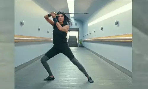 Sushmita Sen announces release date of Aarya 3