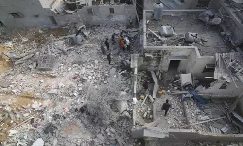 Israeli Defence Minister orders complete seige on Gaza