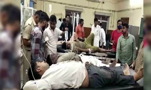 Rajasthan: Bus overturns near Dausa, 12 injured