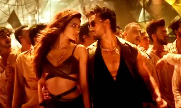 Internet explodes with Hum Aaye Hain: Tiger, Kritis dance number sets social media ablaze