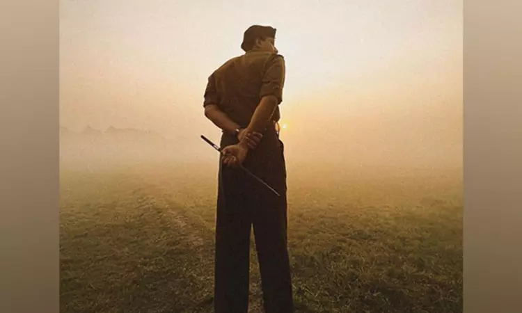 Vicky Kaushal gives glimpse of his look in Sam Bahadur ahead af teaser release Vicky Kaushal gives glimpse of his look in Sam Bahadur ahead af teaser release