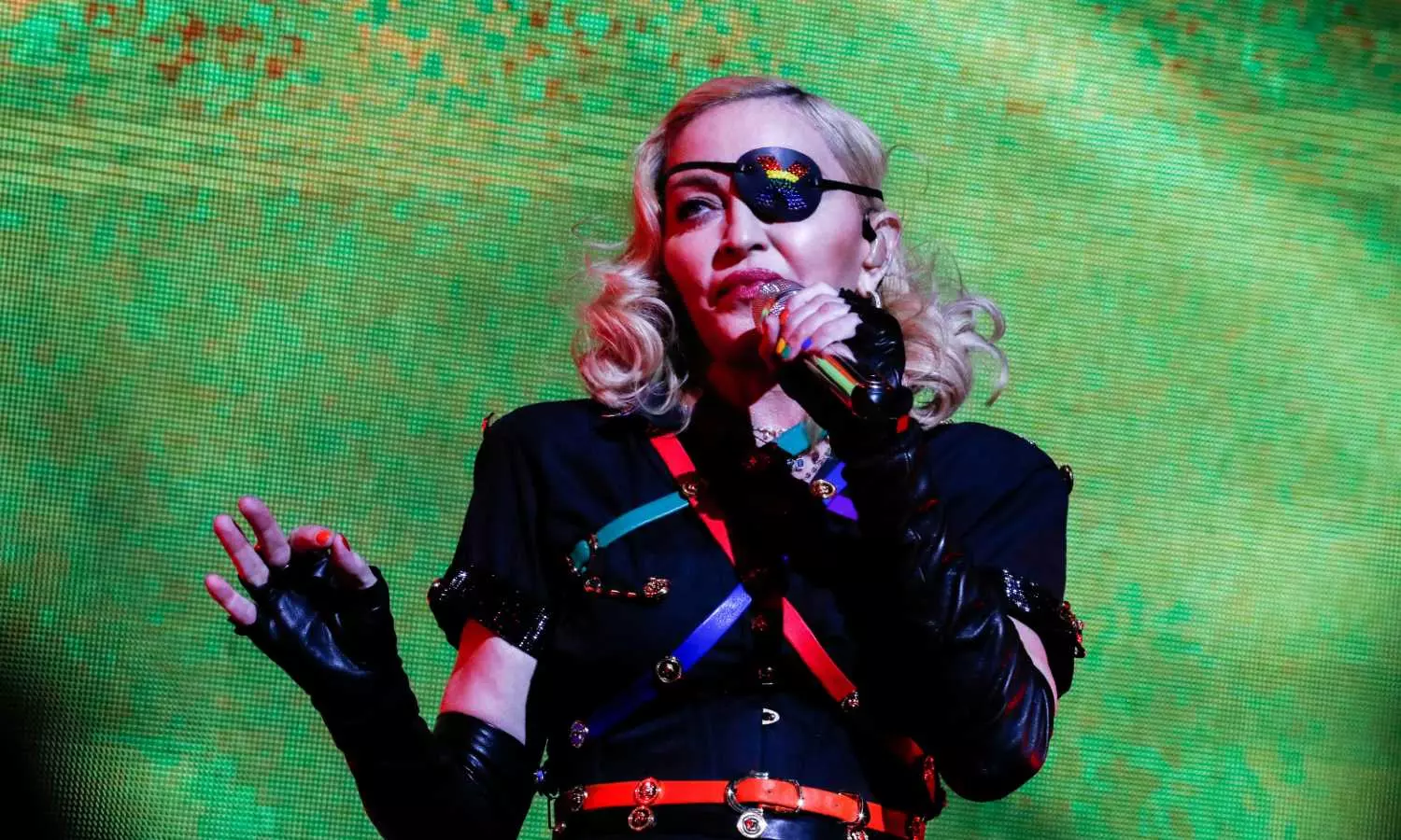 Madonnas greatest hits tour to feature 40 songs & a time machine