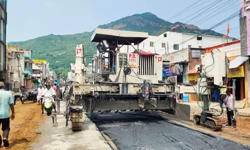 Concrete stretch on T’malai mada streets a marvel: Collector Concrete stretch on T’malai mada streets a marvel: Collector