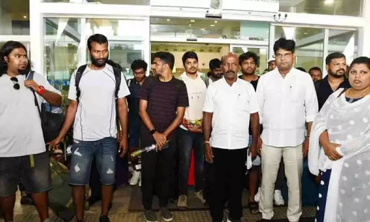 28 TN people rescued from Israel reach home in the second batch 28 TN people rescued from Israel reach home in the second batch
