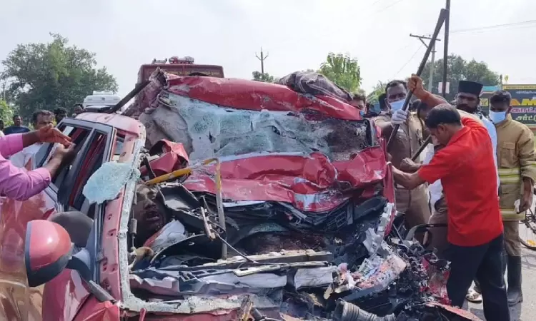 Seven including 2 children killed in lorry-car collision in T’malai