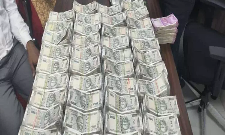 DRI nets Rs 1.6 crore unaccounted cash from a jewellery shop