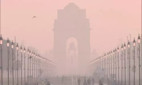 Delhi AQI remains moderate at 83, shows marginal improvement from Tuesday