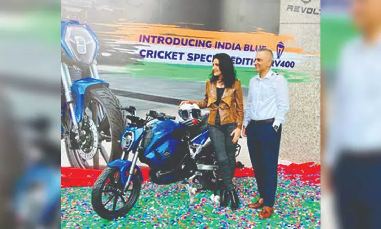 Revolt Motors unveils ‘India Blue’ cricket edition bike Revolt Motors unveils ‘India Blue’ cricket edition bike