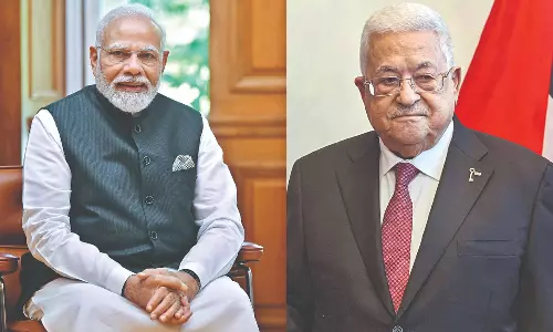 Modi dials Mahmoud Abbas to condemn hospital deaths, vows aid Modi dials Mahmoud Abbas to condemn hospital deaths, vows aid