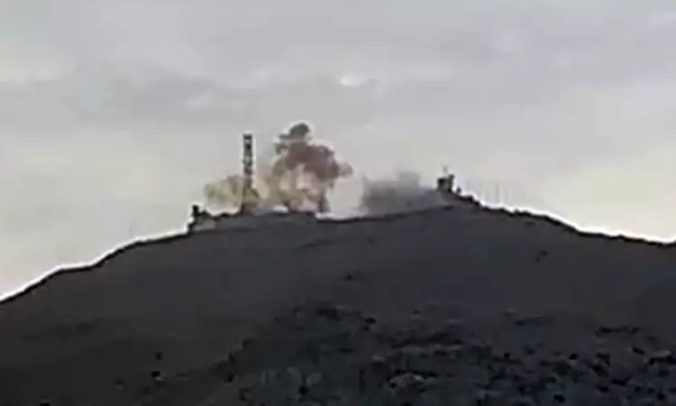 Lebanons Hezbollah fires missiles on Israeli targets Lebanons Hezbollah fires missiles on Israeli targets