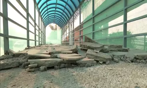 Portion of foot-over bridge collapses in Delhis Laxmi Nagar