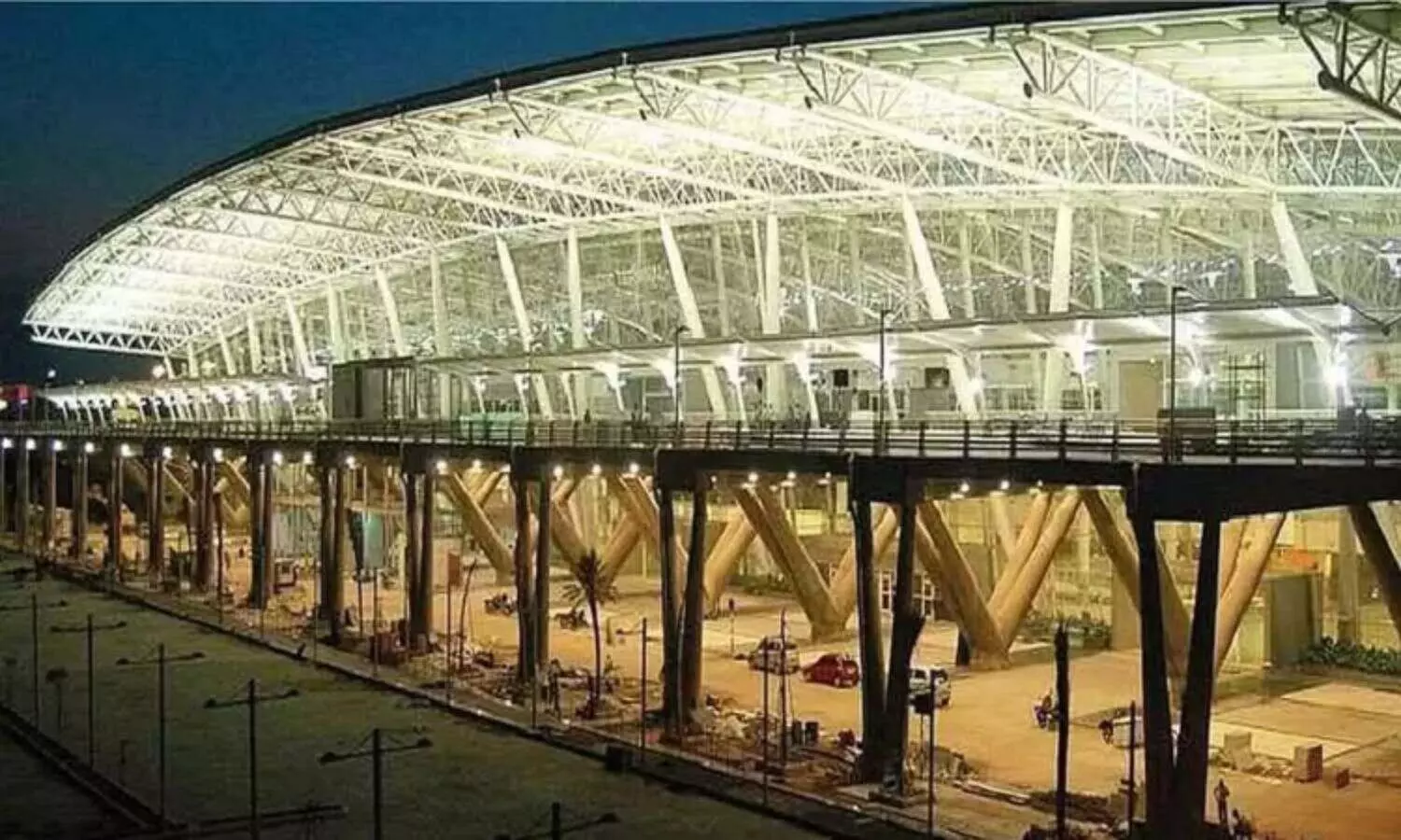 Customs officials recover Rs 1.5 crore worth gold from flights restroom in Chennai airport Customs officials recover Rs 1.5 crore worth gold from flights restroom in Chennai airport