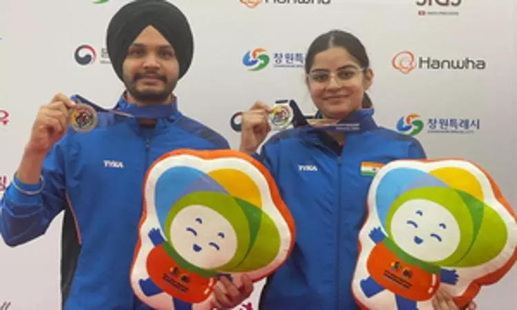 Asian Shooting Cships: Sarabjot and Surbhi win silver in 10m air pistol mixed team