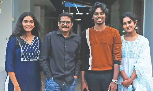Appa was in tears on first day of shoot: Manoj Bharathiraja Appa was in tears on first day of shoot: Manoj Bharathiraja