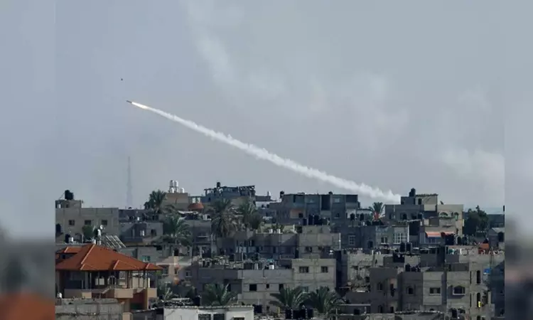 Jewish students take shelter in college library as protestors pound on doors