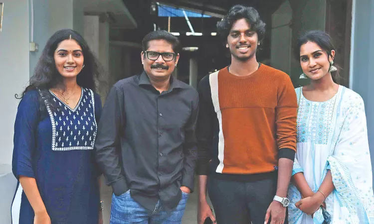 Appa was in tears on first day of shoot: Manoj Bharathiraja