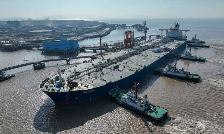 Oil prices up 3% on worries about Middle East supplies