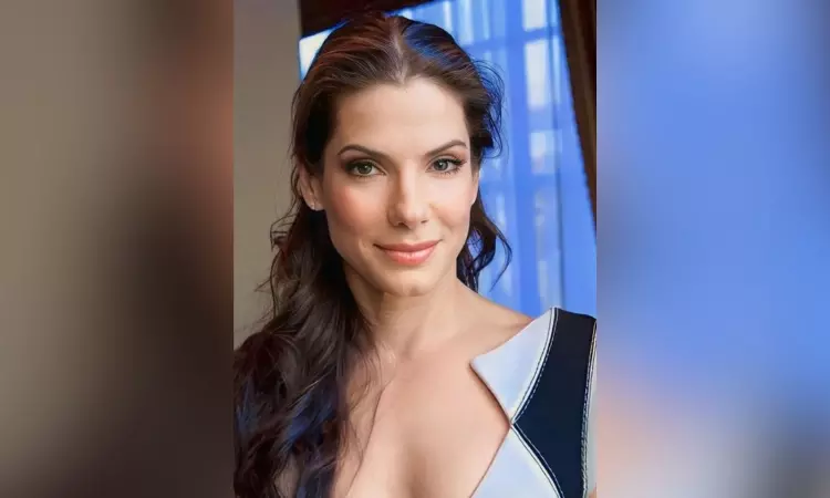 Sandra Bullock seen with daughter after Bryan Randall’s death in August Sandra Bullock seen with daughter after Bryan Randall’s death in August