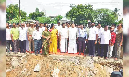 Minister inspects twin lake works