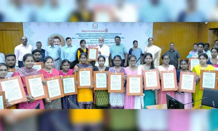 Sekarbabu hands over appointment letter to 31 stenographers recruited through TNPSC