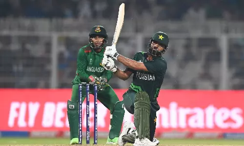 Pakistan knocks Bangladesh out of WC with seven-wicket win