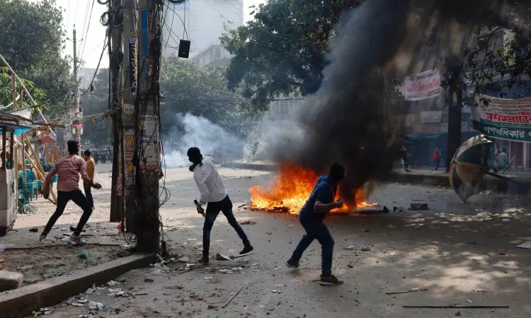 Bangladesh deploys paramilitary troops amid escalated political tensions