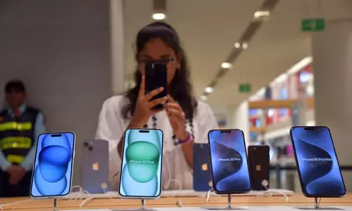 Apple logs highest-ever smartphone shipments in India in Q3