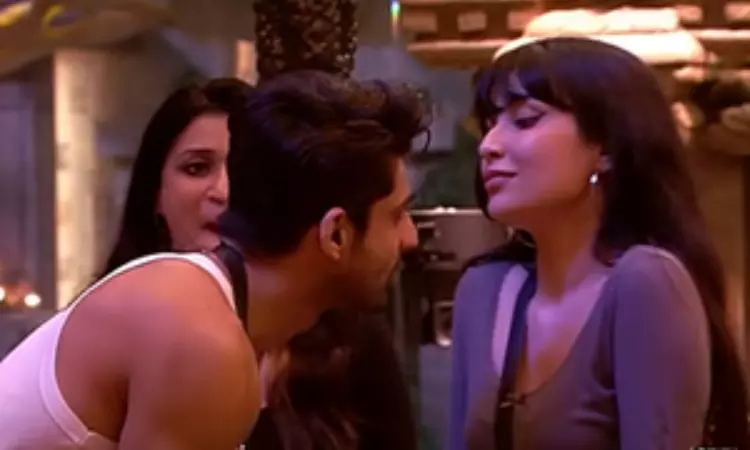 ‘Bigg Boss 17’: Abhishek and KhanZaadi seem to be growing closer