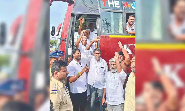 Over 100 BJP workers held in Kovai over flagpoles row