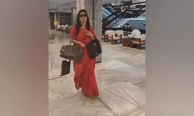 LS Ethics panel to meet Thursday to adopt report on cash-for-query allegation against Mahua Moitra LS Ethics panel to meet Thursday to adopt report on cash-for-query allegation against Mahua Moitra