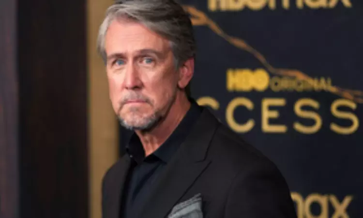 Actor Alan Ruck crashes his truck into Pizzeria Actor Alan Ruck crashes his truck into Pizzeria
