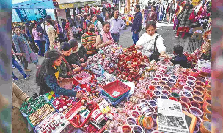 Over 80 pc retailers do not see e-commerce as threat: Report