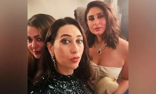 Kareena Kapoor glams up with Karisma Kapoor, Amrita Arora for SRKs birthday