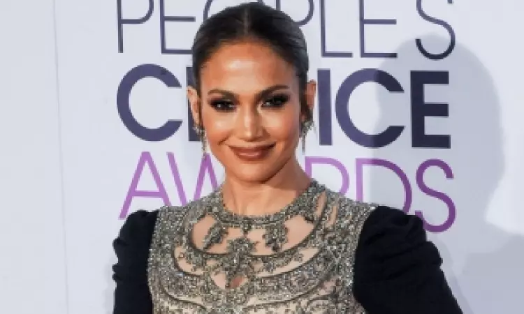 Jennifer Lopez says being with Ben Affleck makes her feel more beautiful than ever