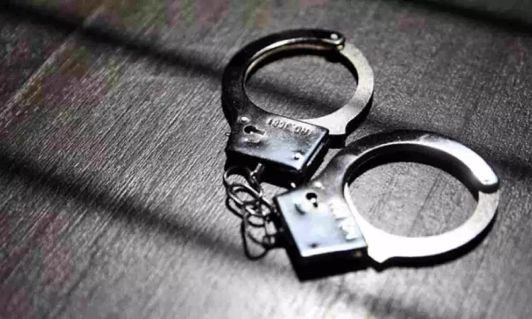 Duo pours boiling oil on restaurant owner over delay in order delivery