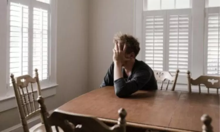 Men more hesitant to share negative info about themselves: Study