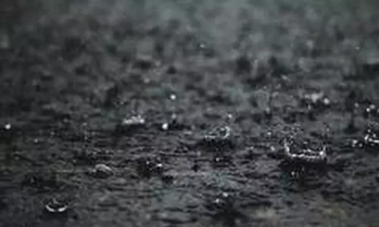 Incessant rainfall causes severe waterlogging in parts of Karur district Incessant rainfall causes severe waterlogging in parts of Karur district