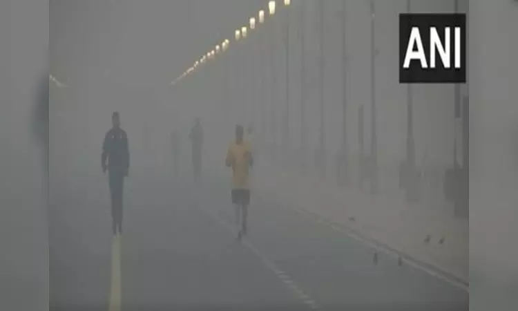 Delhi CM calls high-level meeting to curb air pollution Delhi CM calls high-level meeting to curb air pollution