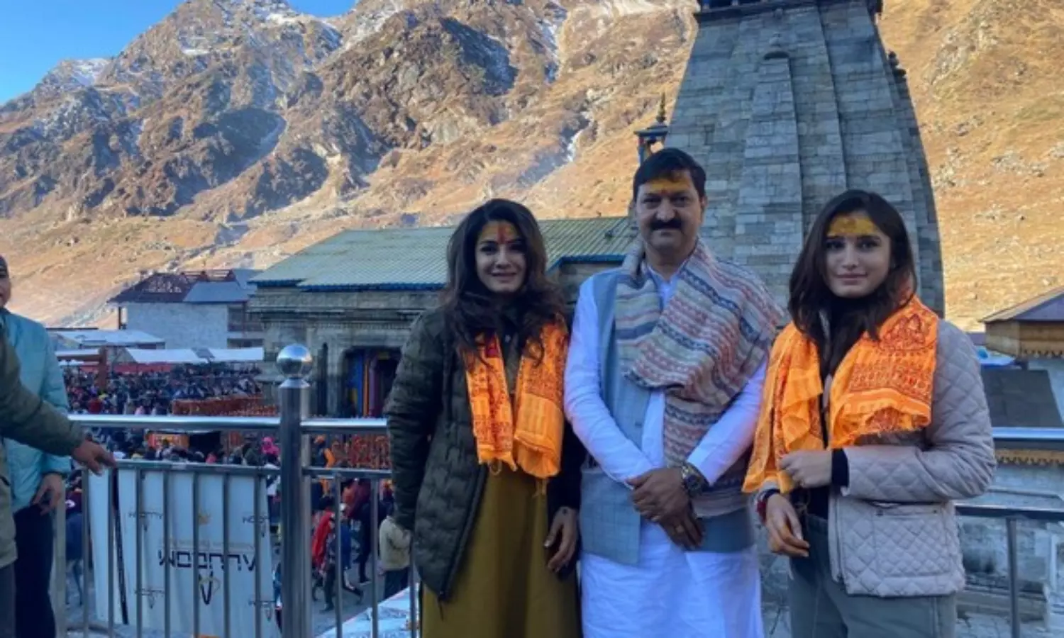 Raveena Tandon offers prayers at Kedarnath temple with daughter Rasha Thadani