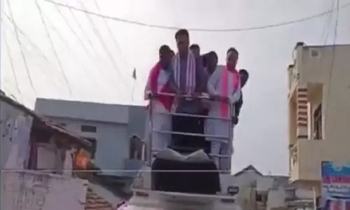 Telangana: KTR escapes mishap while campaigning in Nizamabad