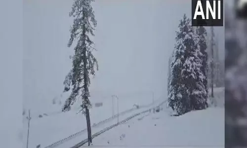 J-K: Gulmarg receives seasons first snowfall