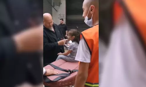 Palestinians are not faking injury in viral video