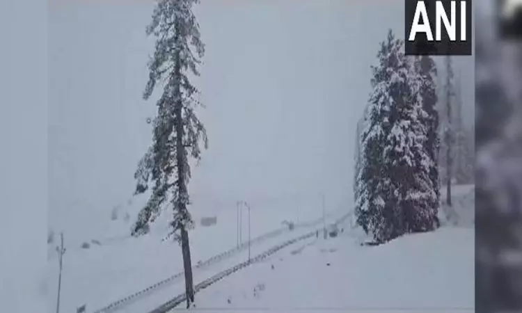 J-K: Gulmarg receives seasons first snowfall